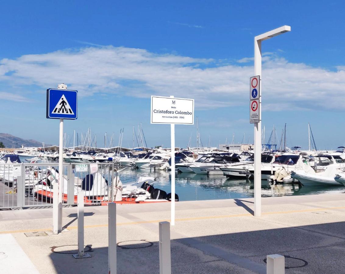 Marina Del Gargano Houseboat 호텔 만프레도니아 외부 사진