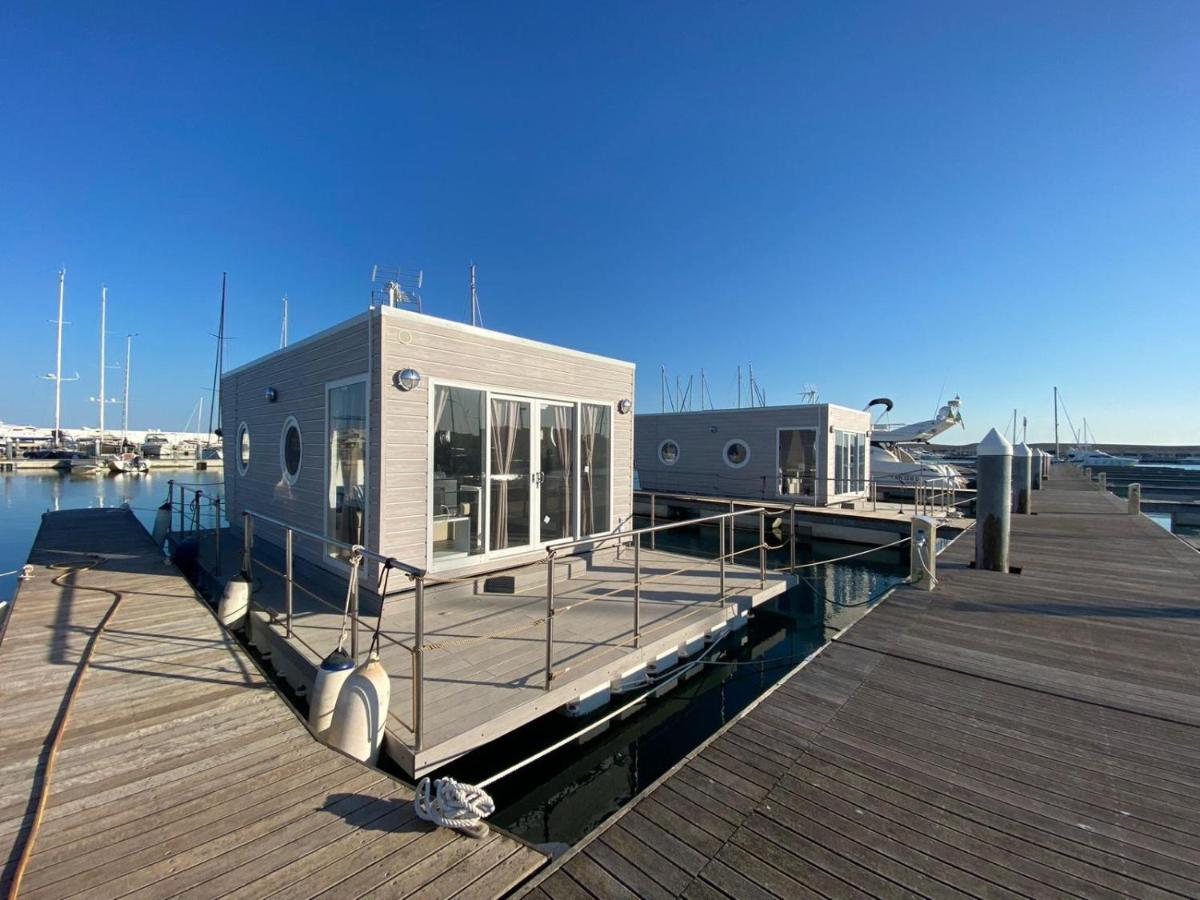 Marina Del Gargano Houseboat 호텔 만프레도니아 외부 사진
