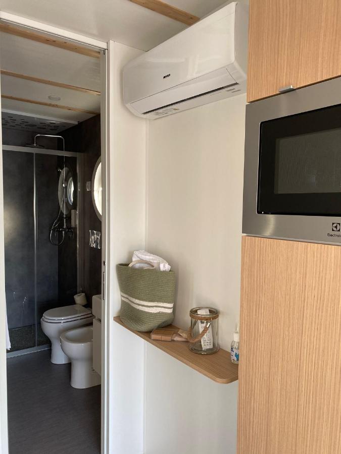 Marina Del Gargano Houseboat 호텔 만프레도니아 외부 사진