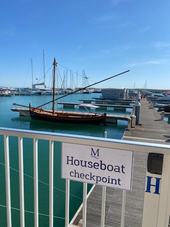 Marina Del Gargano Houseboat 호텔 만프레도니아 외부 사진