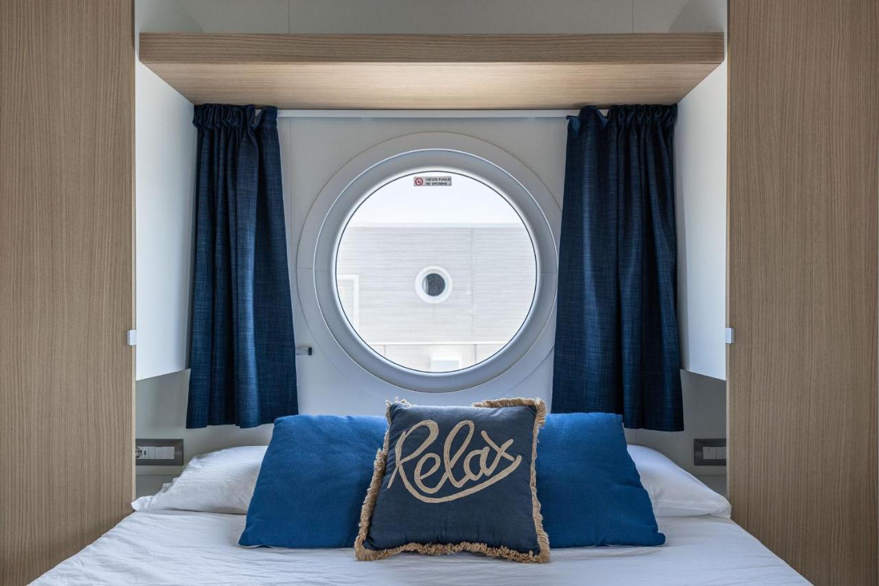 Marina Del Gargano Houseboat 호텔 만프레도니아 외부 사진